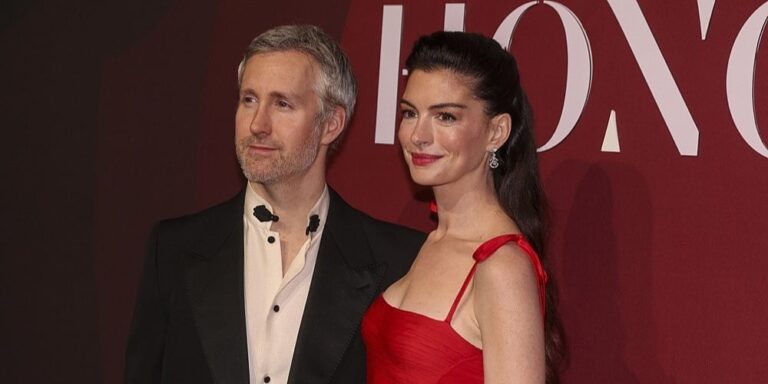 Anne Hathaway u rijetkom pojavljivanju sa suprugom u javnosti, glumica nosila nakit vrijedan skoro 50.000 dolara