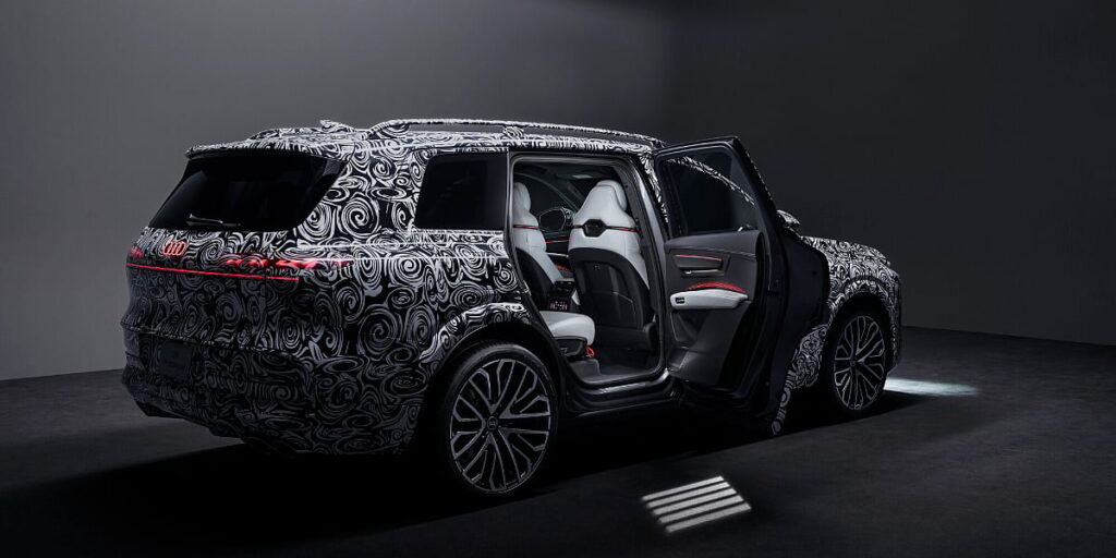 Audi otkrio izgled unutrašnjosti modela Q9: Elegancija, luksuz i udobnost