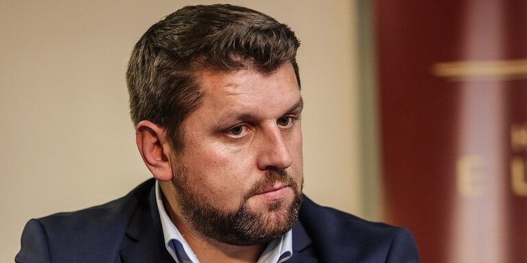 Ćamil Duraković podnio krivičnu prijavu protiv Srđana Amidžića zbog govora mržnje na press konferenciji