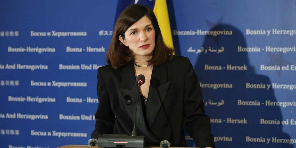 Je li nas lagao Alija ili sada laže SDA? "Je li nas lagao Alija ili sada laže SDA?"