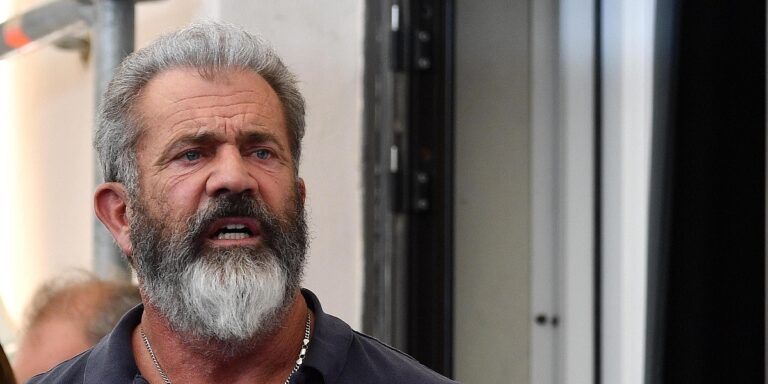 Mel Gibson snimljen u Rimu u zagrljaju 26 godina mlađe manekenke Antonelle Salvucci