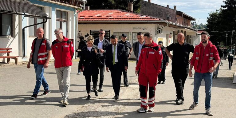 U prihvatnom centru u Blažuju nalazi se oko 500 migranata, uglavnom iz Sudana, Hurtić poručio da mora ostati otvoren