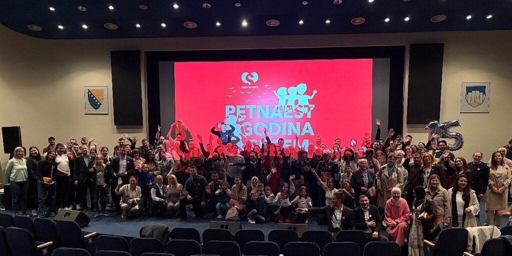 Udruženje "Ruku na srce" obilježilo 15 godina rada: Upriličena premijera dokumentarnog filma