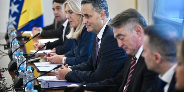 Zašto probosanska politika djeluje izgubljeno u trenutku velikih promjena u BiH