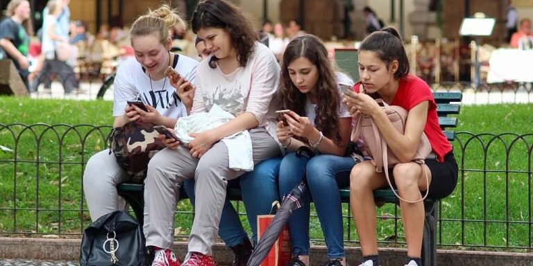 BiH mora donijeti novi zakon da bi bila ukinuta naplata roaminga s EU
