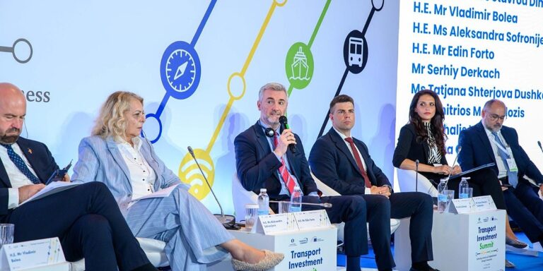 Dok gradimo ceste, zaboravljamo na željeznice, a niste ozbiljna država bez modernih pruga Dok gradimo ceste, zaboravljamo na željeznice, a niste ozbiljna država bez modernih pruga