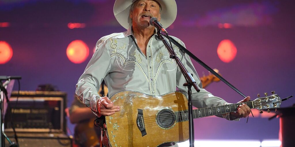 Legenda country muzike Alan Jackson održao oproštajni koncert pred hiljadama fanova