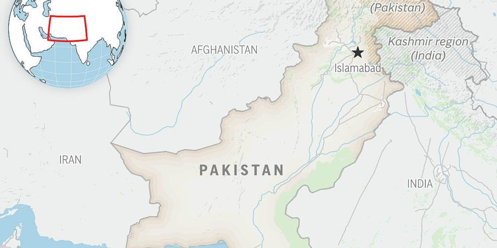 Pakistan uz granicu s Afganistanom izveo kopneni napad, ubijeno 29 boraca