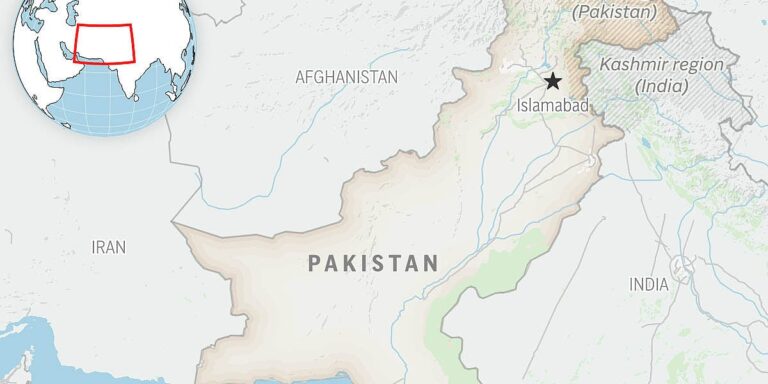 Pakistan uz granicu s Afganistanom izveo kopneni napad, ubijeno 29 boraca