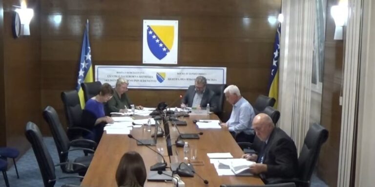 Po 3.000 KM moraju platiti HDZ, HDZ 1990, NiP i SNSD, Lučić 6.000 KM