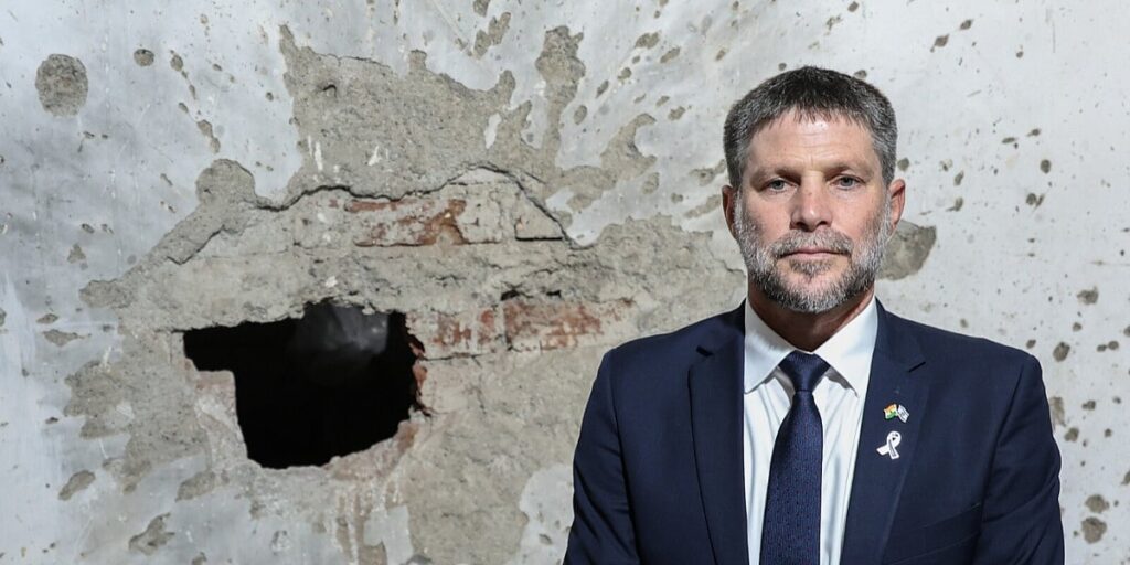 Poručio da izraelska vojska ostaje u Libanu, želi mijenjati granice
