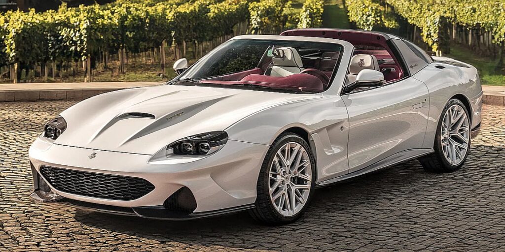 Veloce12 Aperta je modificirani Ferrari 550 Maranello s otvorenim krovom i ručnim mjenjačem