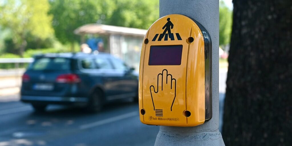 Ako ste pješak u Sarajevu, evo zašto morate pritisnuti taster na semaforu