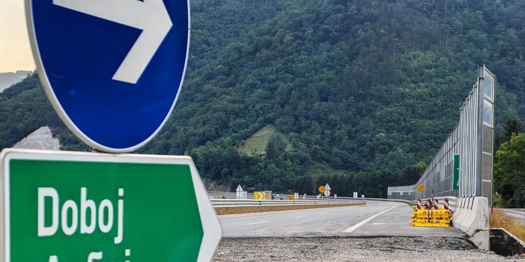 Dionica autoputa između Poprikuša i Nemile zatvorena zbog nastavka radova, vozači ponovo koriste magistralni put M-17