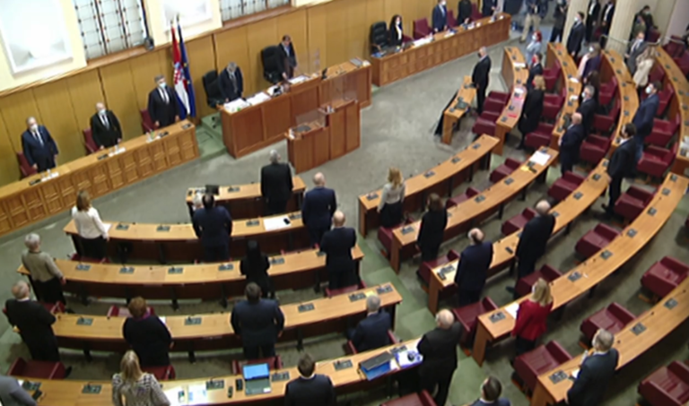 Hrvatska se otvoreno miješa u unutrašnje odnose BiH, kako bi Zagreb reagovao na sličnu rezoluciju iz Srbije?