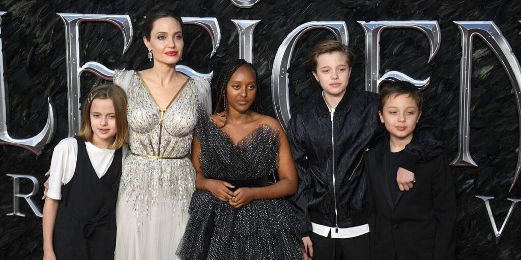Kako Angelina Jolie reaguje na to što se njena djeca odriču prezimena Brada Pitta: "Želi da svi zacijele"