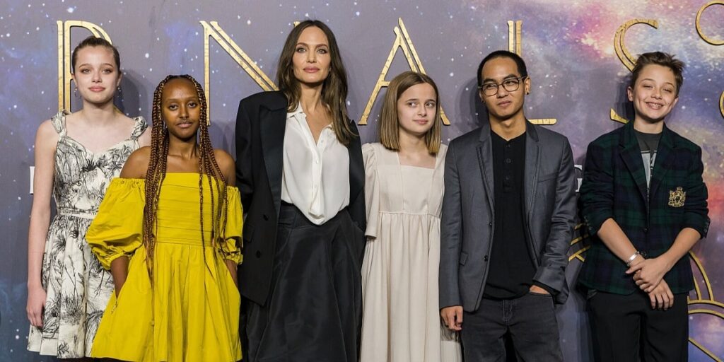 Kćerka i sin Angelina Jolie i Brada Pitta pokrenuli postupak uklanjanja njegovog prezimena