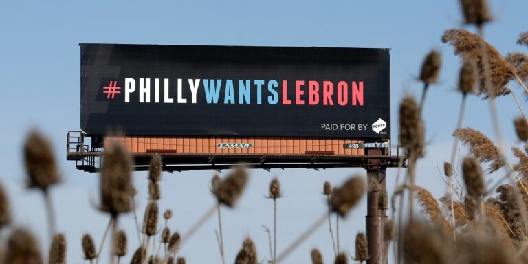 LeBron izabrao Philadelphiju osam godina nakon viralnih bilborda kojim su ga prizivali