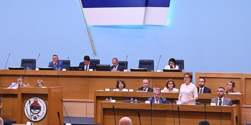 NSRS usvojila zabranu isticanja zastave Armije RBiH, uvodi se kazna zatvora do pet godina