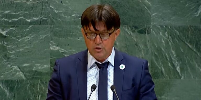 Nijedan brat ne bi trebao sahraniti svog blizanca, sjećanje je važno