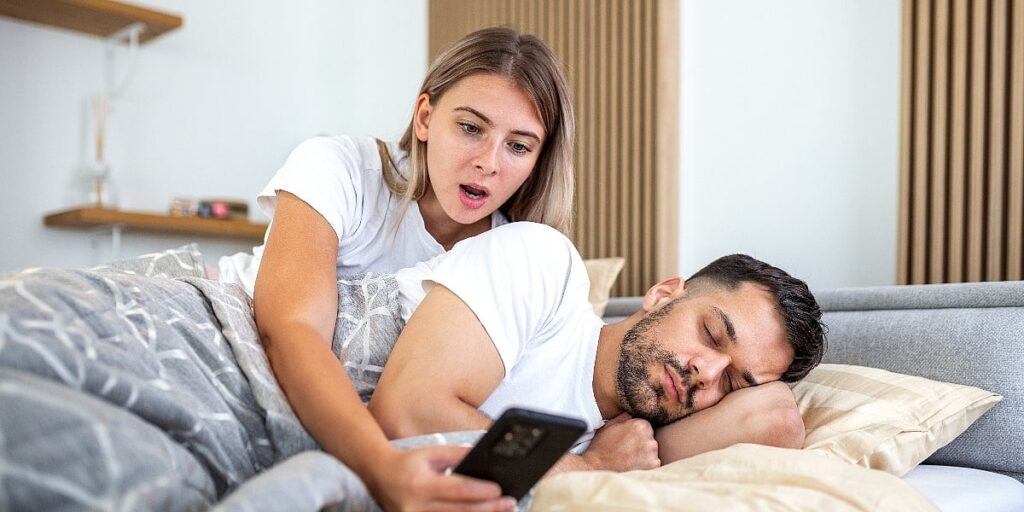 Ovih pet promjena u ponašanju partnera može biti znak nevjere u vezi