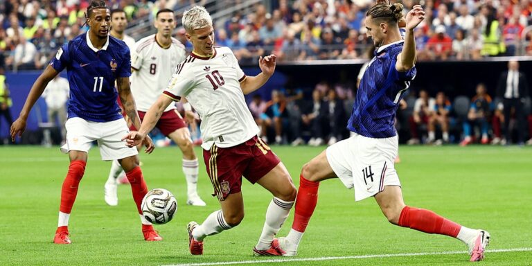 Uživo / Francuska - Španija 0:0: Oprezan početak utakmice, Francuzi već imaju žuti karton