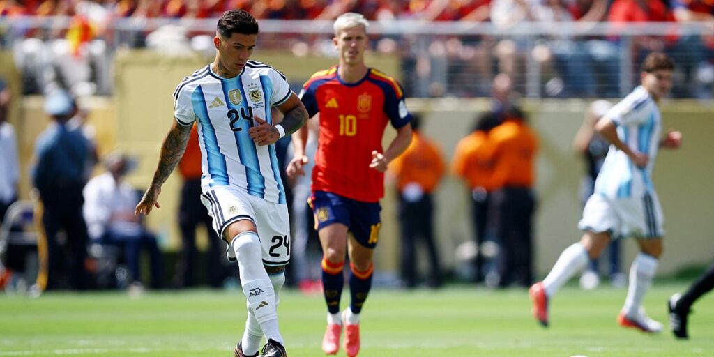Uživo / Španija - Argentina 0:0: Španija propustila veliku šansu na samom startu finala, Yamal šutirao u golmana