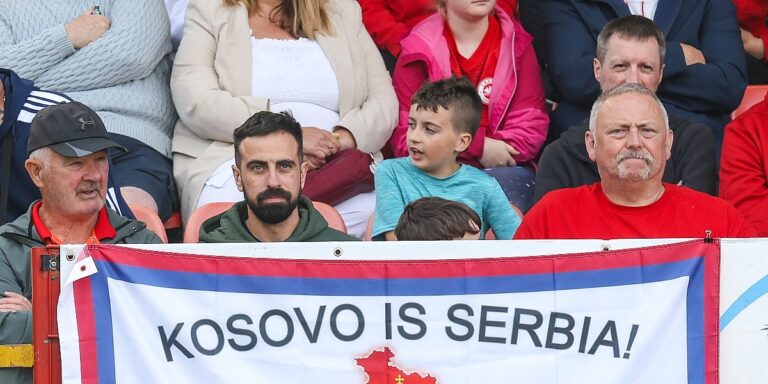 Zahvalila se rivalu na zastavi "Kosovo je Srbija", stigao odgovor kojem se nije nadala