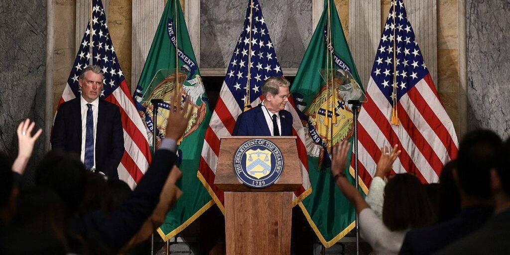 Amerikanci prijete zemljama koje sarađuju s Iranom izbacivanjem iz dolarskog sistema: Uslijedio odgovor iz Teherana