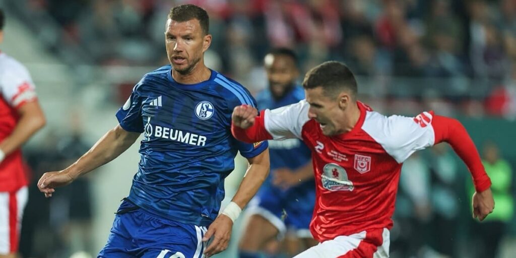 Čudesni Edin Džeko s dva gola i asistencijom odveo Schalke u šesnaestinu finala Kupa Njemačke