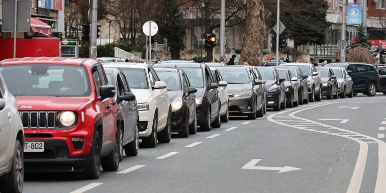 Gužve na nekoliko graničnih prijelaza, obratite pažnju na radove na cestama