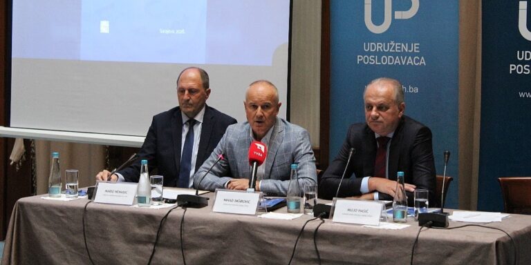 Manji porezi, novi Zakon o radu i ukidanje 2.800 taksi i naknada