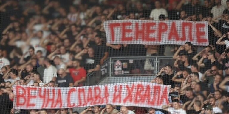 Memorijalni centar Srebrenica traži trajno isključenje Crvene Zvezde iz UEFA-inih takmičenja zbog veličanja Ratka Mladića