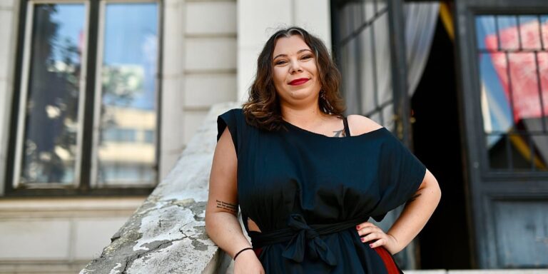 Molitelji i feministički performans u fokusu priče