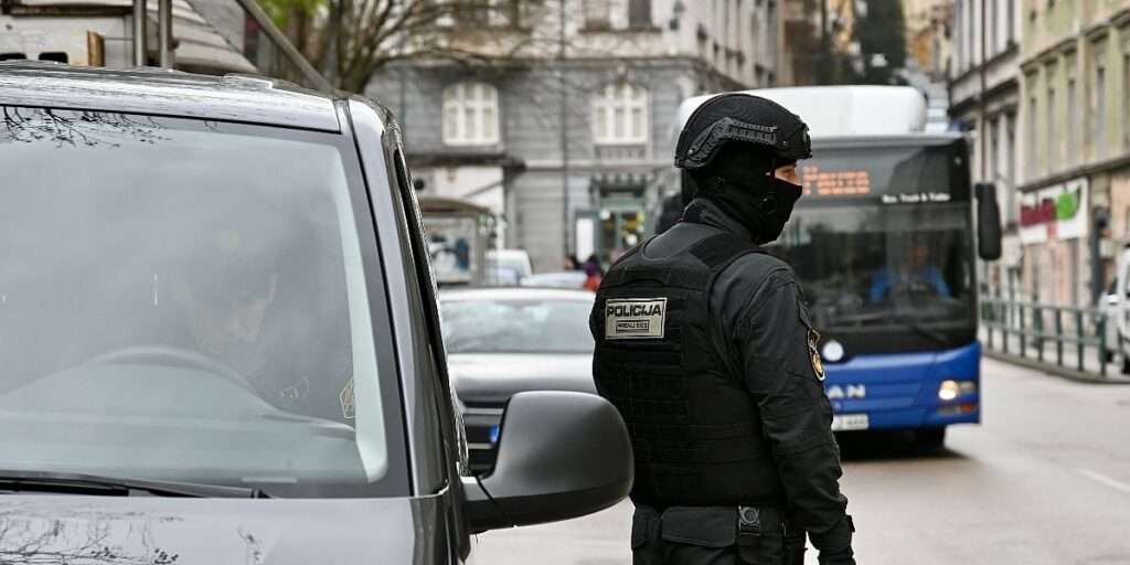 Određen pritvor Nihadu Bjelaku koji je uhapšen sa 73 kilograma marihuane u Sarajevu Određen pritvor Nihadu Bjelaku koji je uhapšen sa 73 kilograma marihuane u Sarajevu