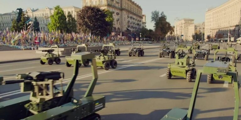 Ukrajina održala prvu vojnu paradu sastavljenu samo od dronova