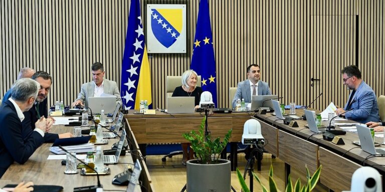 Vijeće ministara BiH izdvojilo 4.000.000 KM za Fond za povratak, entitetske vlade daju još po 50.000 KM
