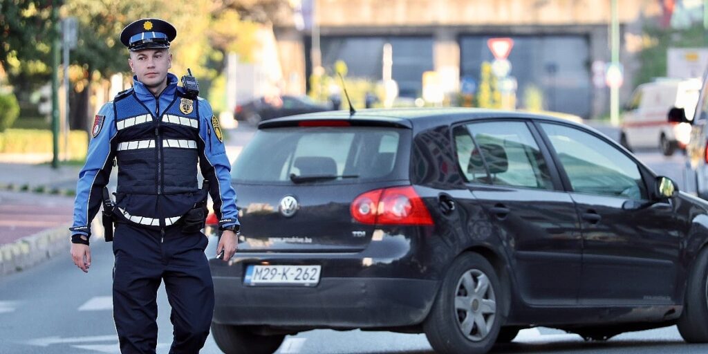 Zbog obijesne vožnje u Kantonu Sarajevo kažnjeno skoro 200 vozača, samo jedna osoba odbila testiranje na drogu