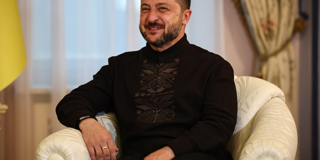 Zelenski odlikovao Muska jer je Ukrajini usred rata omogućio korištenje Starlinka, Kijev ovisi o njegovim odlukama