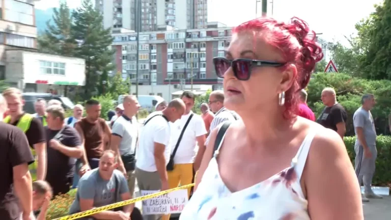 Dijete mi kaže "Mama, daj mi 2 marke. Nemam, dijete, odakle"
