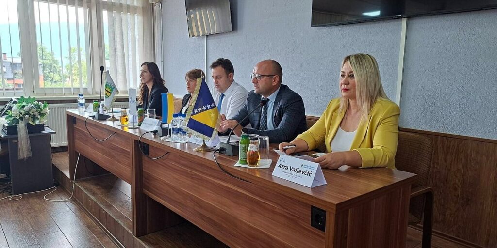 Kako zbrinuti hiljade ljudi koji su ostali bez domova