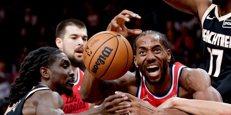 Kawhi Leonard se zvanično vratio u Toronto Raptorse