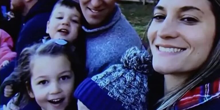Ni nakon 23 sata vijećanja porota nije donijela presudu majci koja je ubila svoje troje djece Ni nakon 23 sata vijećanja porota nije donijela presudu majci koja je ubila svoje troje djece
