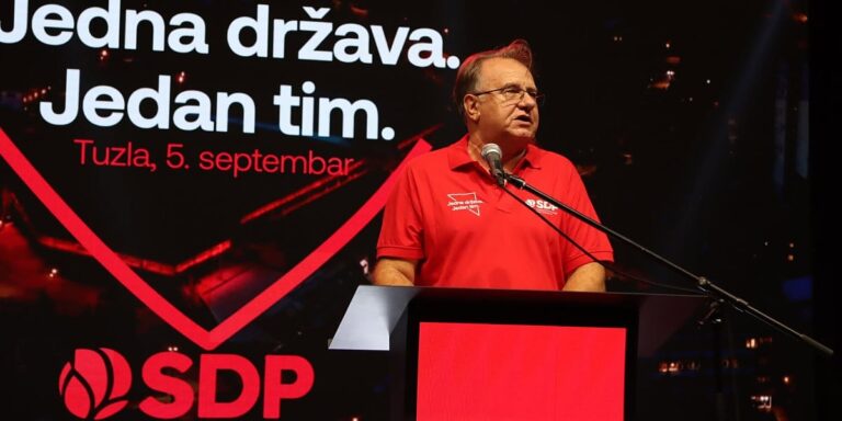 Pod sloganom "Jedna država, jedan tim" poručili da nude odgovornost, a ne savršenstvo