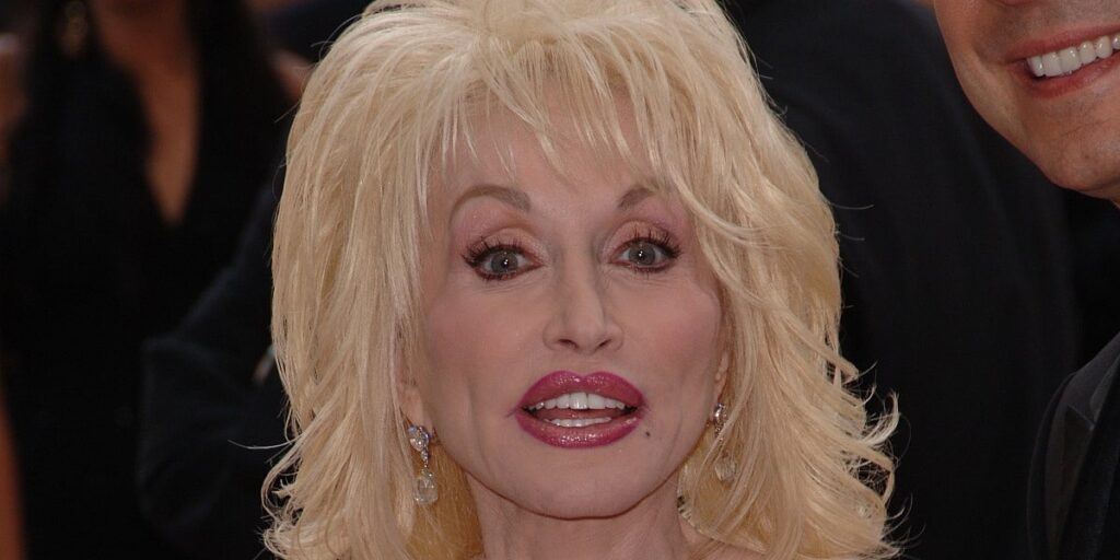 Zvijezda Dolly Parton na Stazi slavnih oštećena nekoliko dana nakon njene smrti