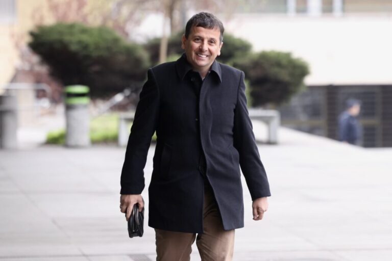 Sporazum je izdaja, Trivić kopira Vučića, a Stanivuković je trojanski konj