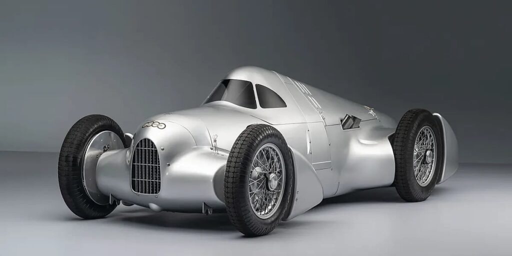 Audijev novi superautomobil s V16 motorom dizajniran je prije više od 90 godina
