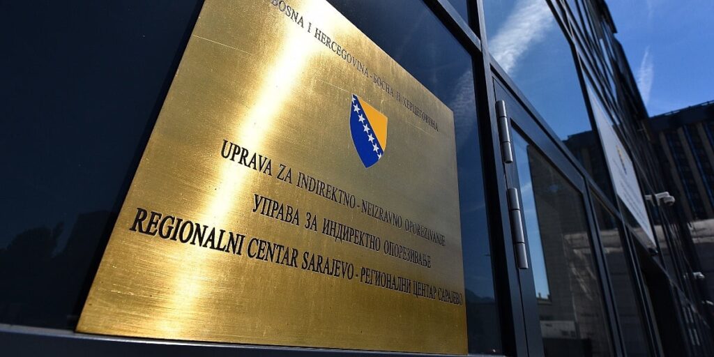 BiH ima samo dva granična prijelaza sa potpunim inspekcijskim nadzorom, jedan od njih je Gradiška BiH ima samo dva granična prijelaza sa potpunim inspekcijskim nadzorom, jedan od njih je Gradiška