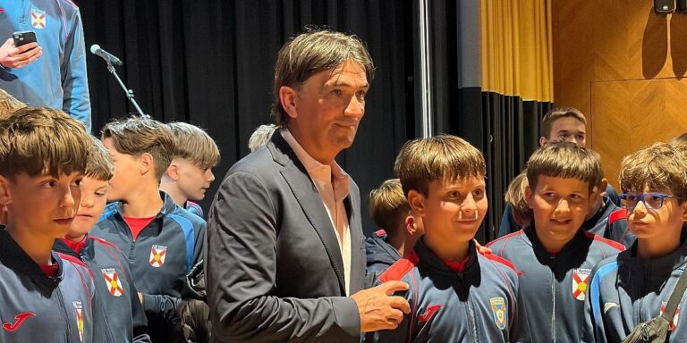 "Daj Bože da se sretnemo u što kasnijoj fazi"