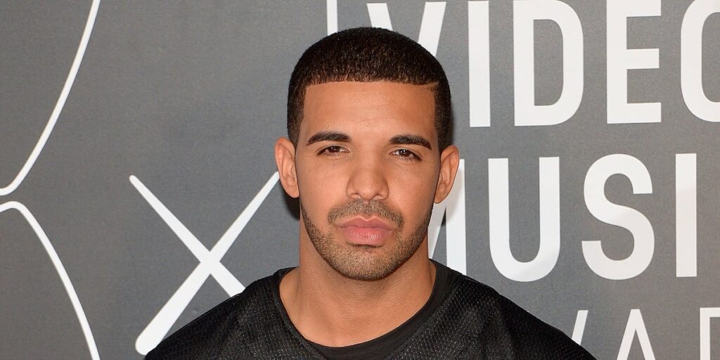 Drake nakon objave tri albuma u jednom danu oborio tri Spotify rekorda Drake nakon objave tri albuma u jednom danu oborio tri Spotify rekorda